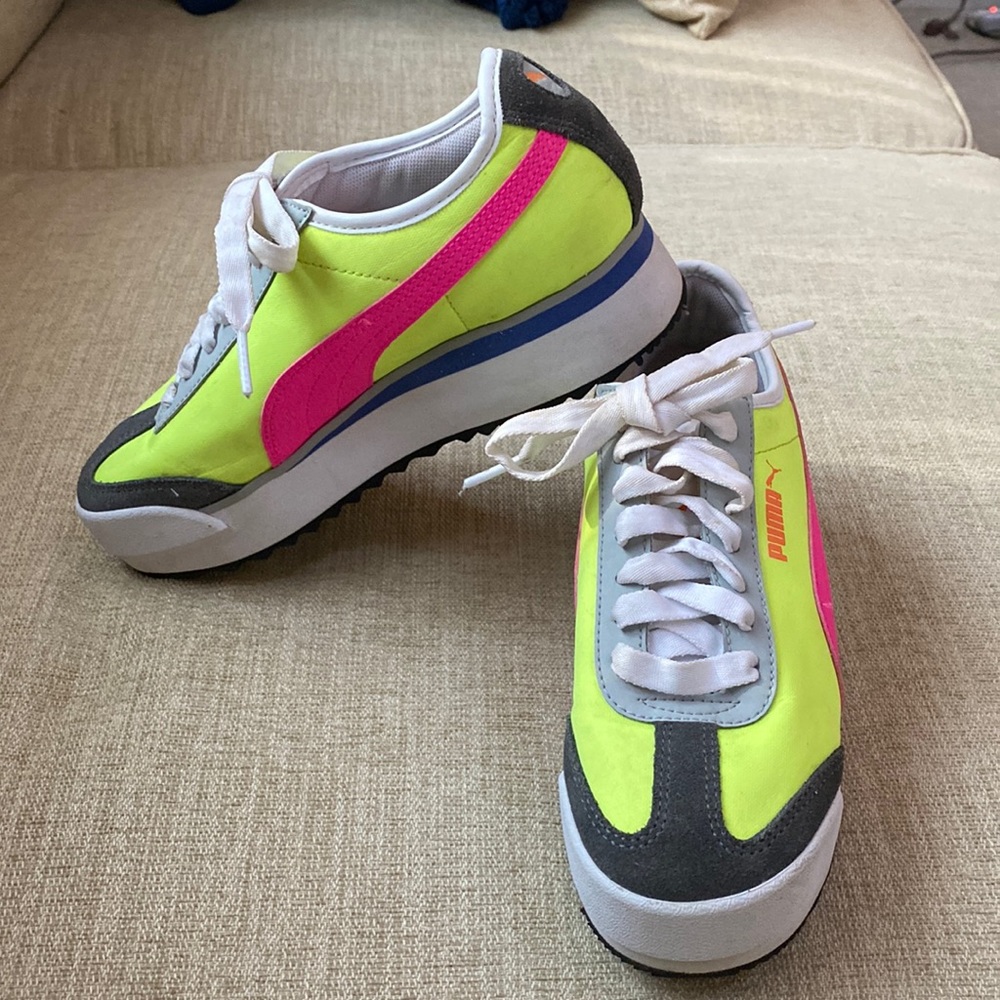 PUMA - Womens Roma Amor Logo Shoes Size 6